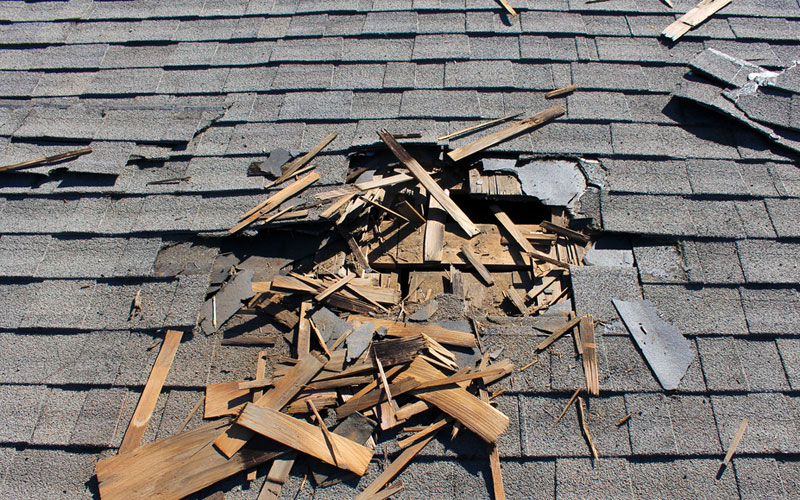 reputable storm damage roof repair contractor Salemburg, NC